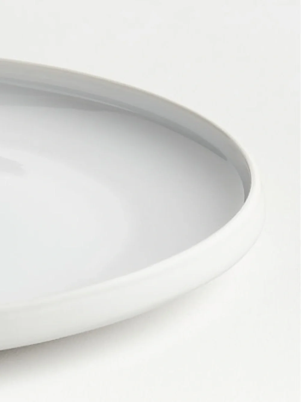 New! Crate&Barrel White Glazed Porcelain Salad Plates- Set of 4